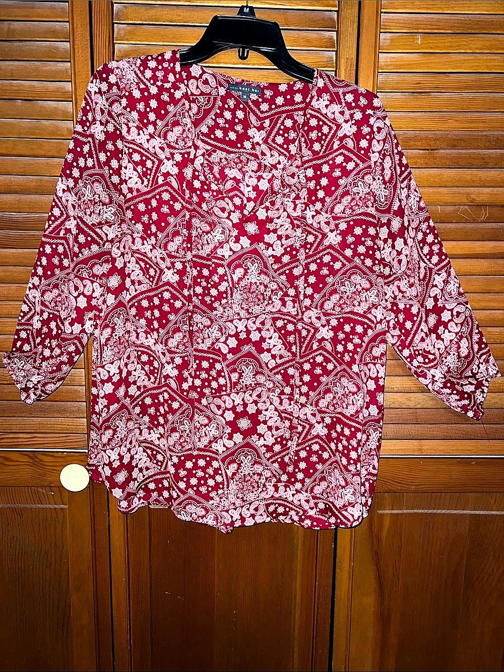 West Kei Paisley Blouse in Maroon & Beige Size Medium
